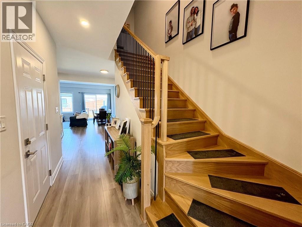 4 Harmony Way, Thorold, ON, L2V 0B8 - 3