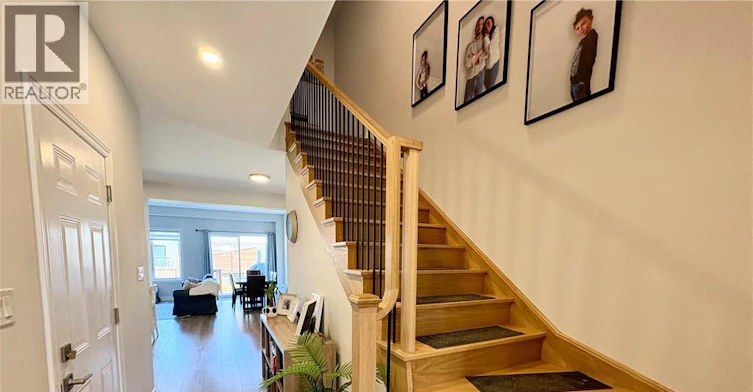 4 Harmony Way, Thorold, ON, L2V 0B8 - 3