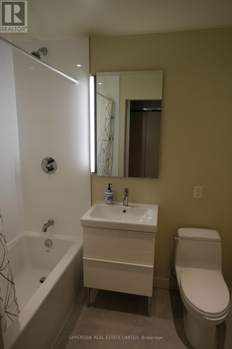 25 Oxley Street, Toronto, ON, M5V 2J5 - 7