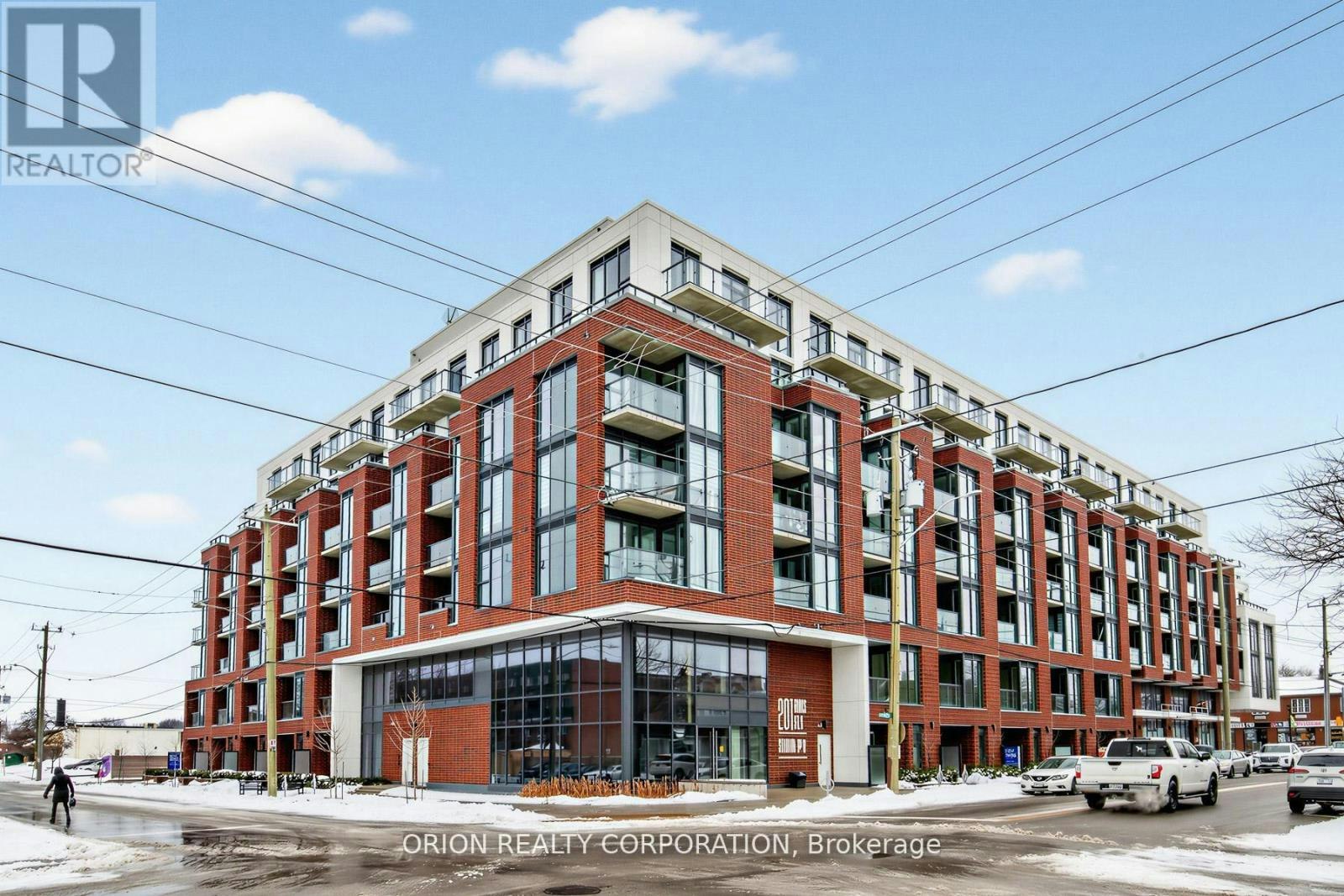 110-201 Brock Street S, Whitby, ON, L1N 0P8
