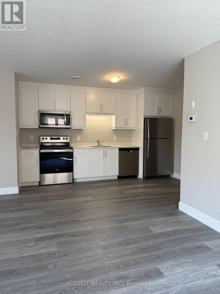 25 Alexandria Avenue, St. Thomas, ON, N5P 3M7 - 4
