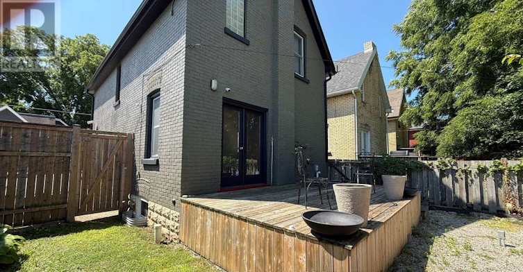 2 Erie Avenue, London, ON, N6J 1J1 - 21