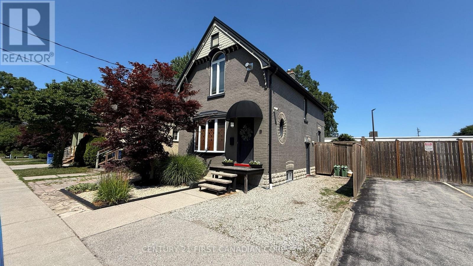 2 Erie Avenue, London, ON, N6J 1J1
