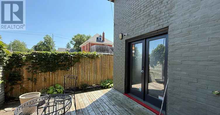 2 Erie Avenue, London, ON, N6J 1J1 - 19