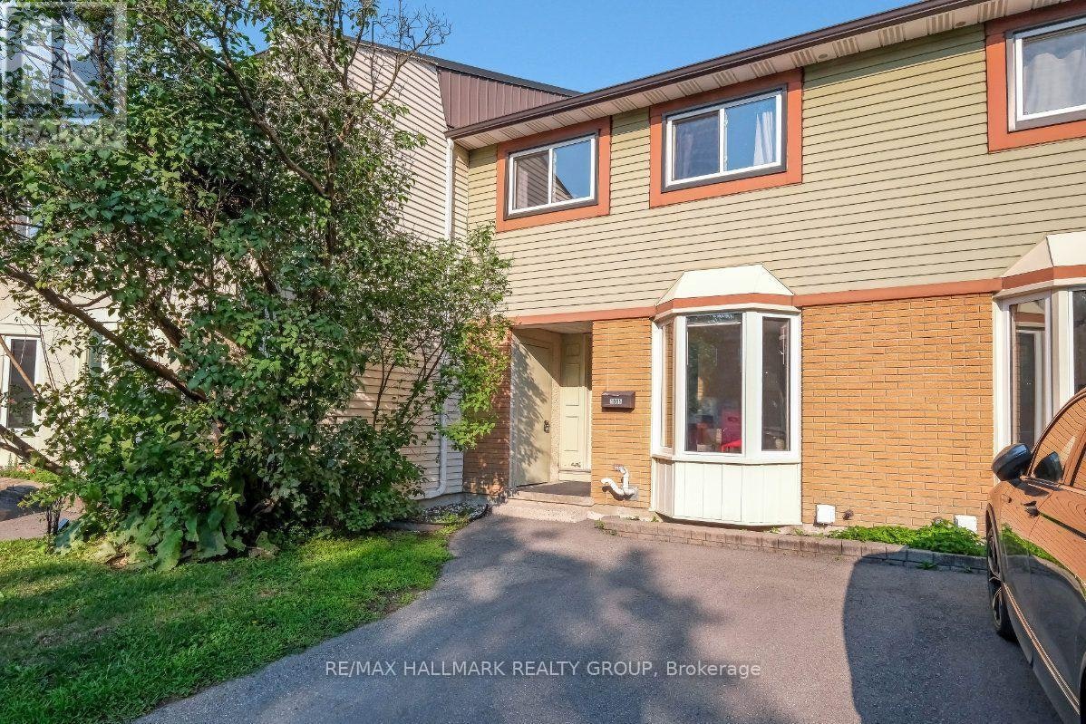 48-1005 Cloister Gardens, Ottawa, ON, K1C 2A1