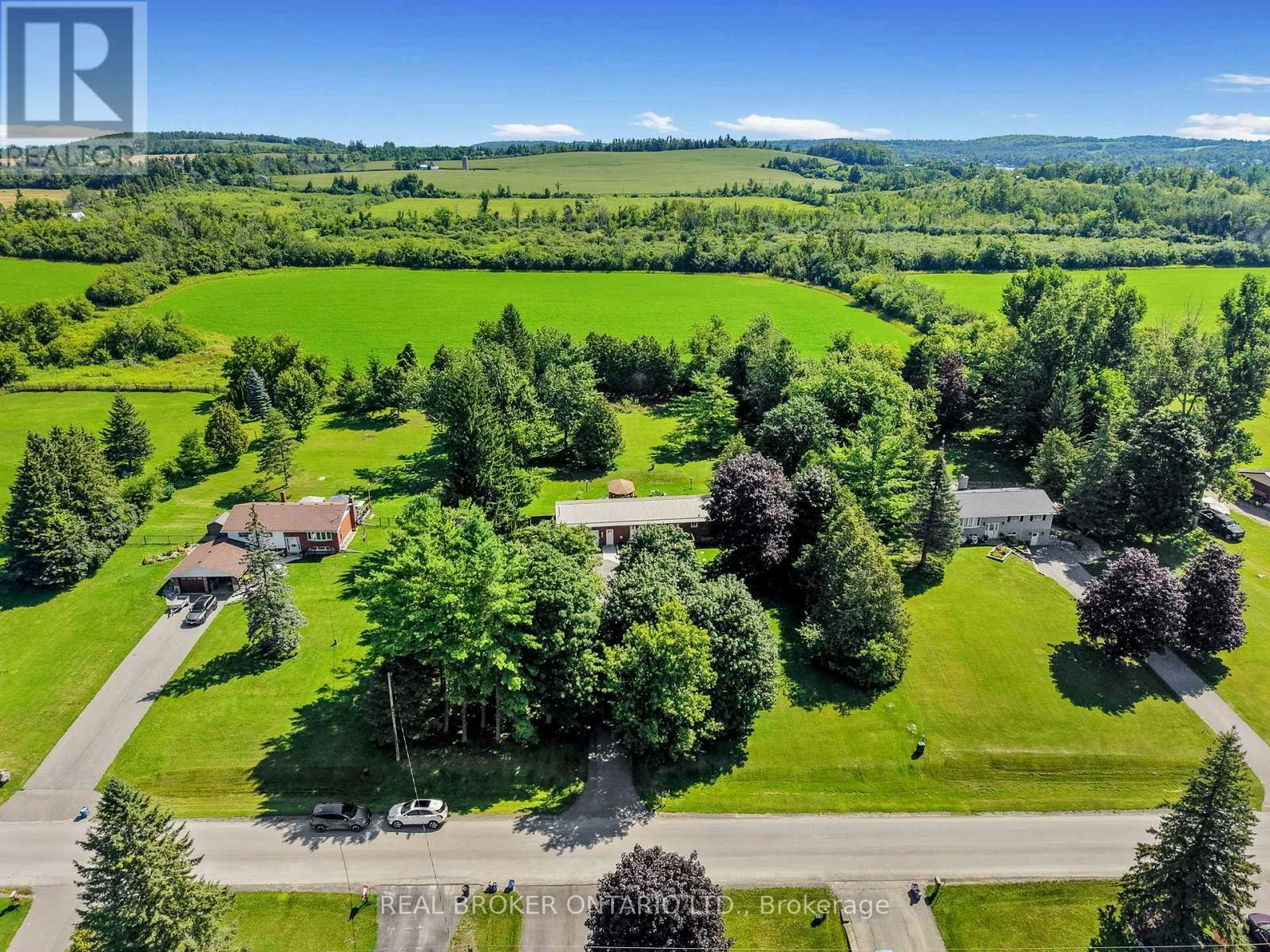 33 Cadillac Boulevard, Kawartha Lakes, ON, K0L 2W0