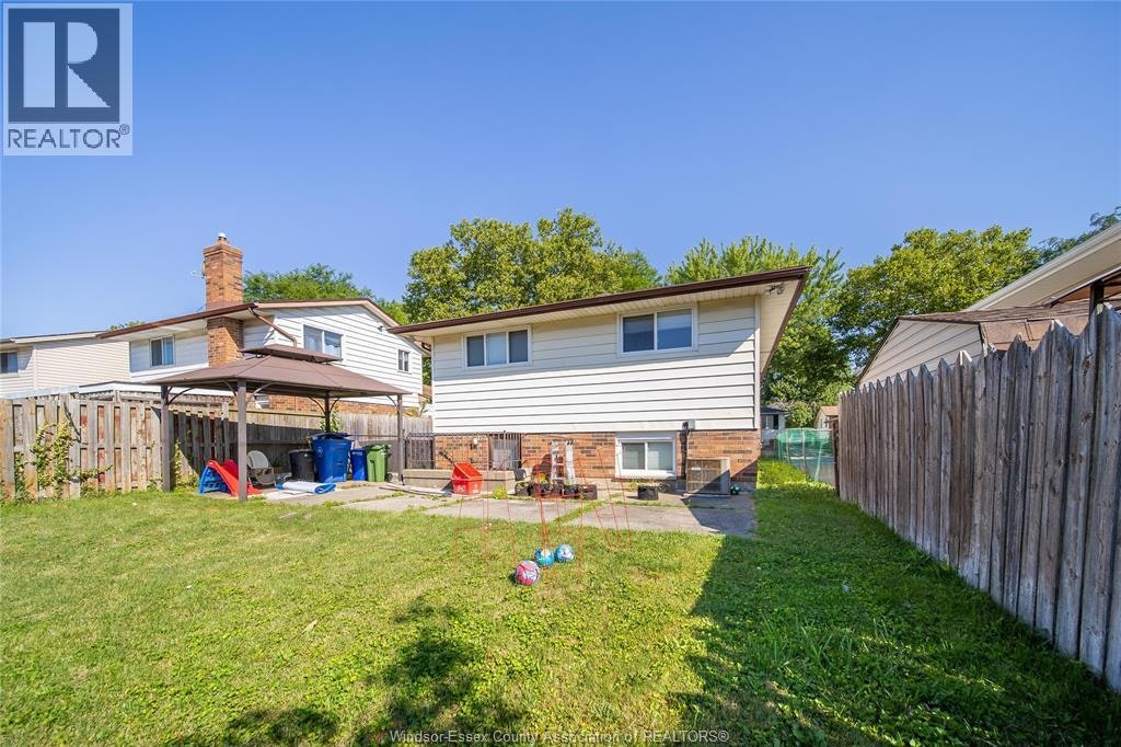 UPPER-9633 Avery, Windsor, ON, N8R 2C1 - 27