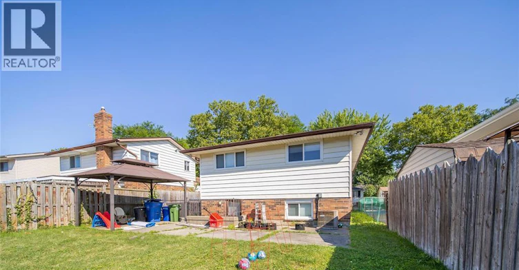 UPPER-9633 Avery, Windsor, ON, N8R 2C1 - 27