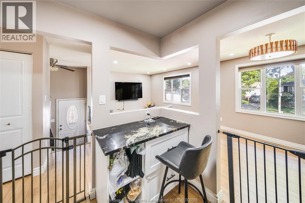 UPPER-9633 Avery, Windsor, ON, N8R 2C1 - 19