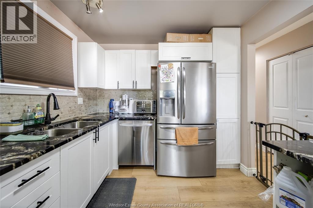 UPPER-9633 Avery, Windsor, ON, N8R 2C1 - 17