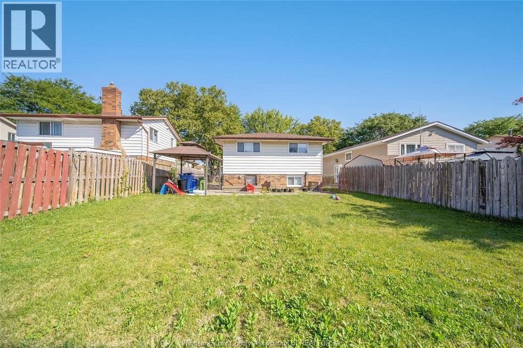 UPPER-9633 Avery, Windsor, ON, N8R 2C1 - 29