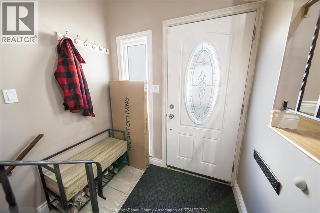 UPPER-9633 Avery, Windsor, ON, N8R 2C1 - 9