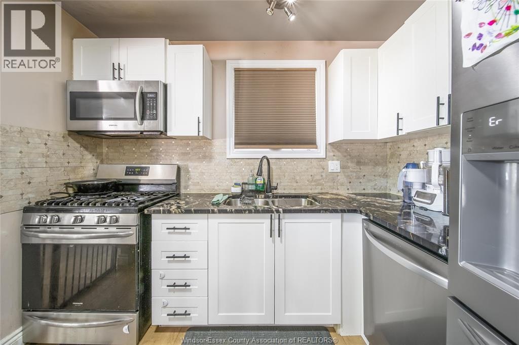 UPPER-9633 Avery, Windsor, ON, N8R 2C1 - 18