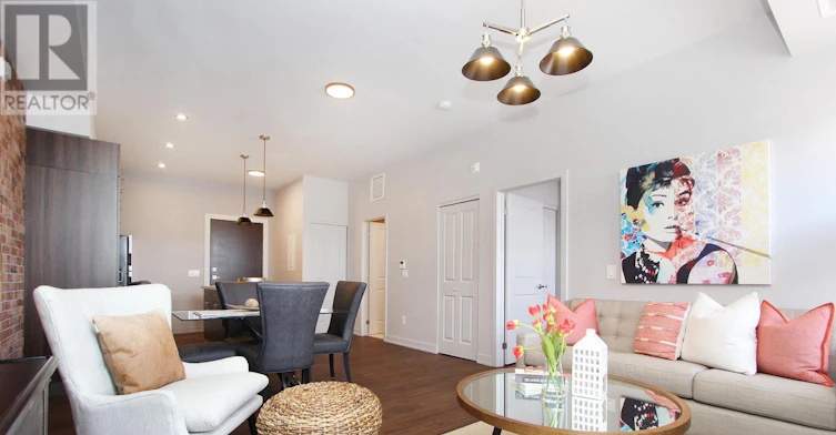 201-14 1/2 King Street E, Oshawa, ON, L1H 1A9 - 11