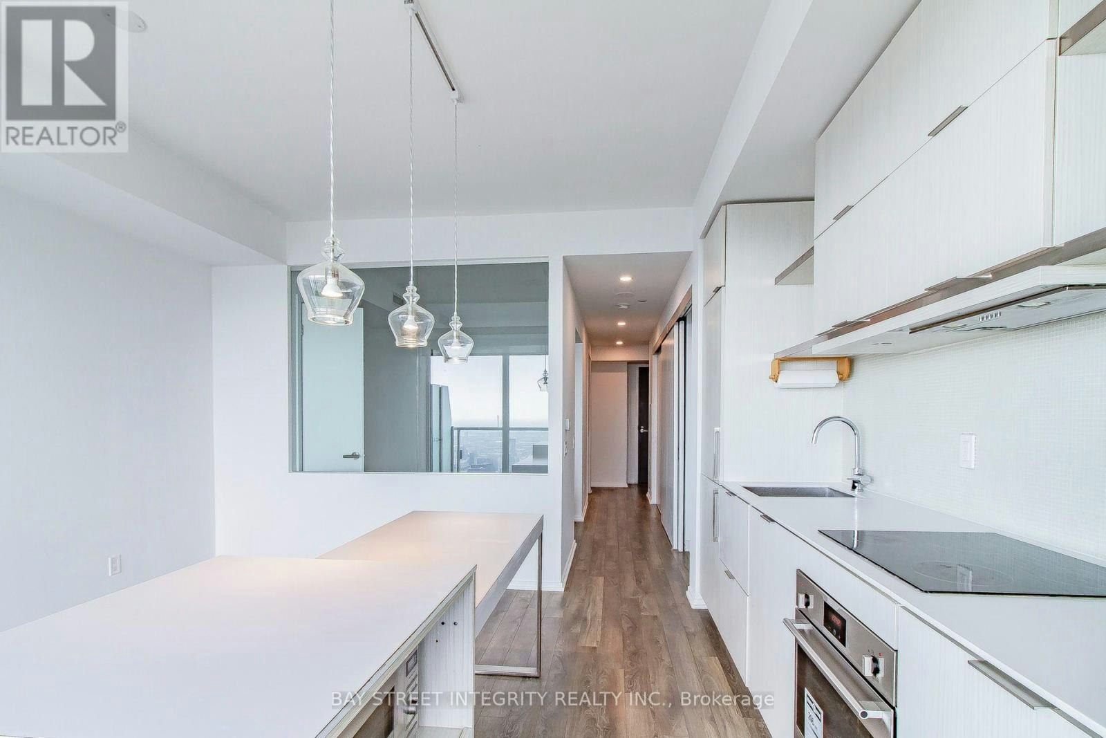 5504-197 Yonge Street, Toronto, ON, M5B 1M4 - 6