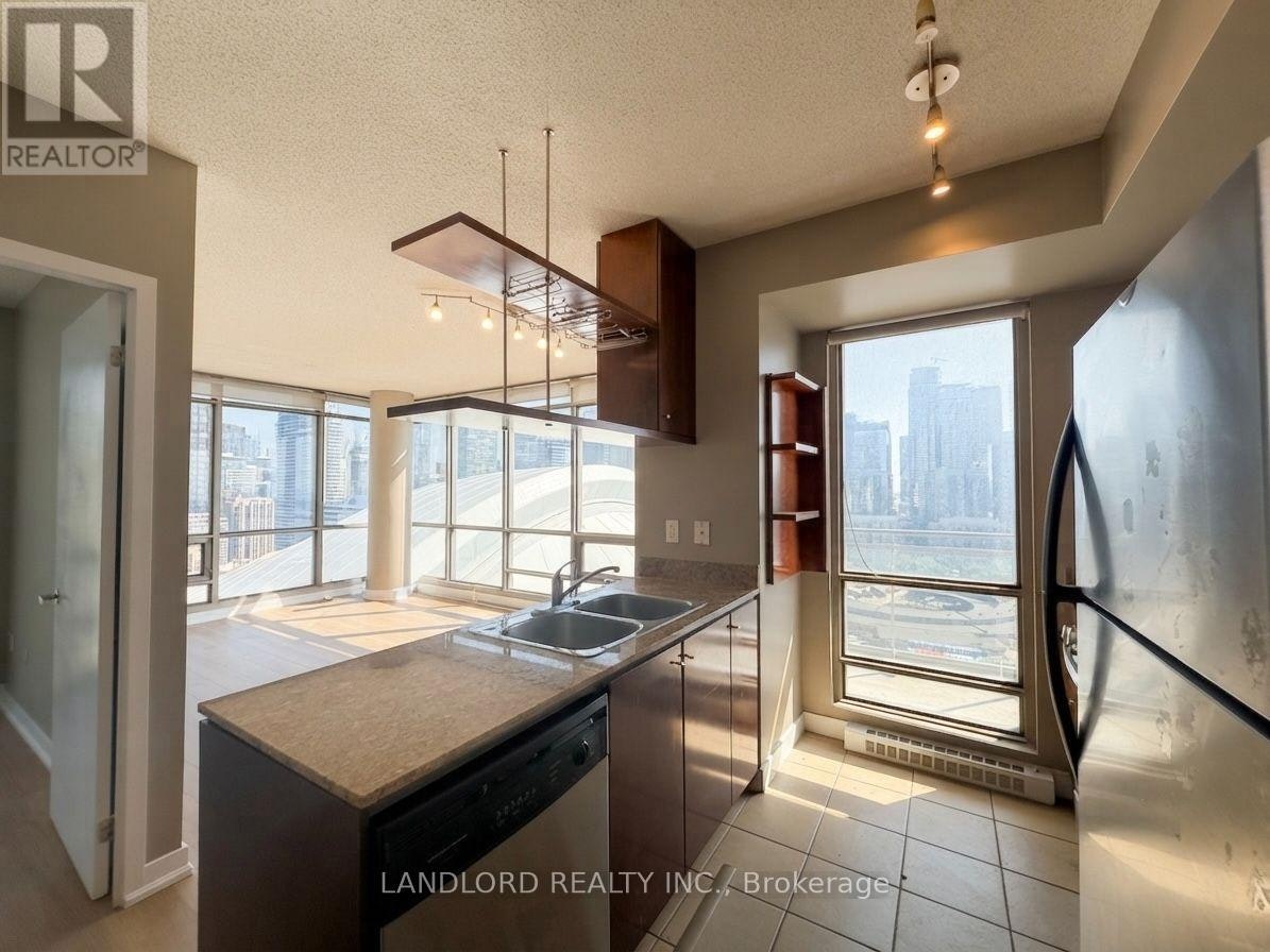 3210-5 Mariner Terrace, Toronto, ON, M5V 3V6 - 8