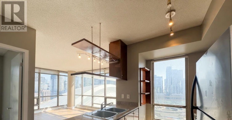 3210-5 Mariner Terrace, Toronto, ON, M5V 3V6 - 8