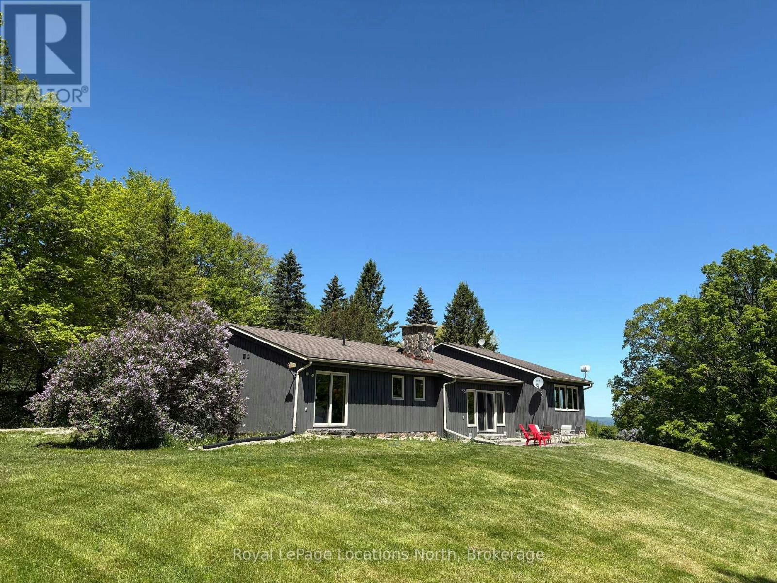 446070 Johnston's Side Road, Grey Highlands, ON, N0C 1E0