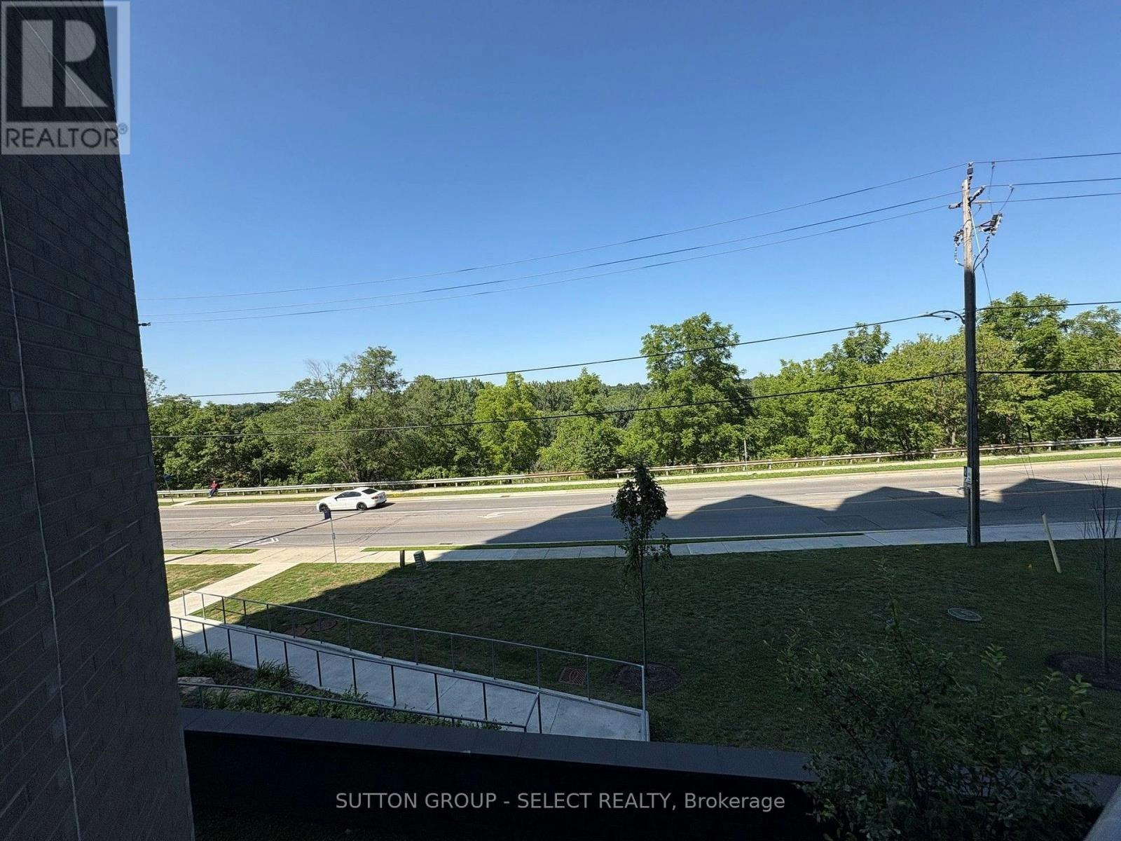 202-99 Pond Mills Road, London, ON, N5Z 3X3 - 11