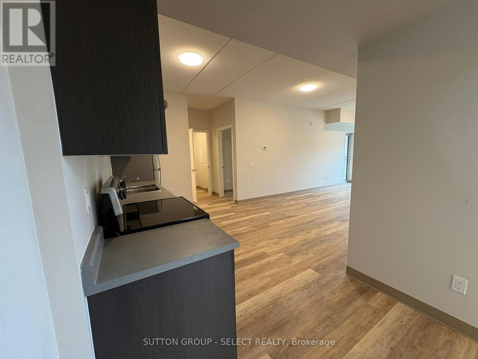 202-99 Pond Mills Road, London, ON, N5Z 3X3 - 7