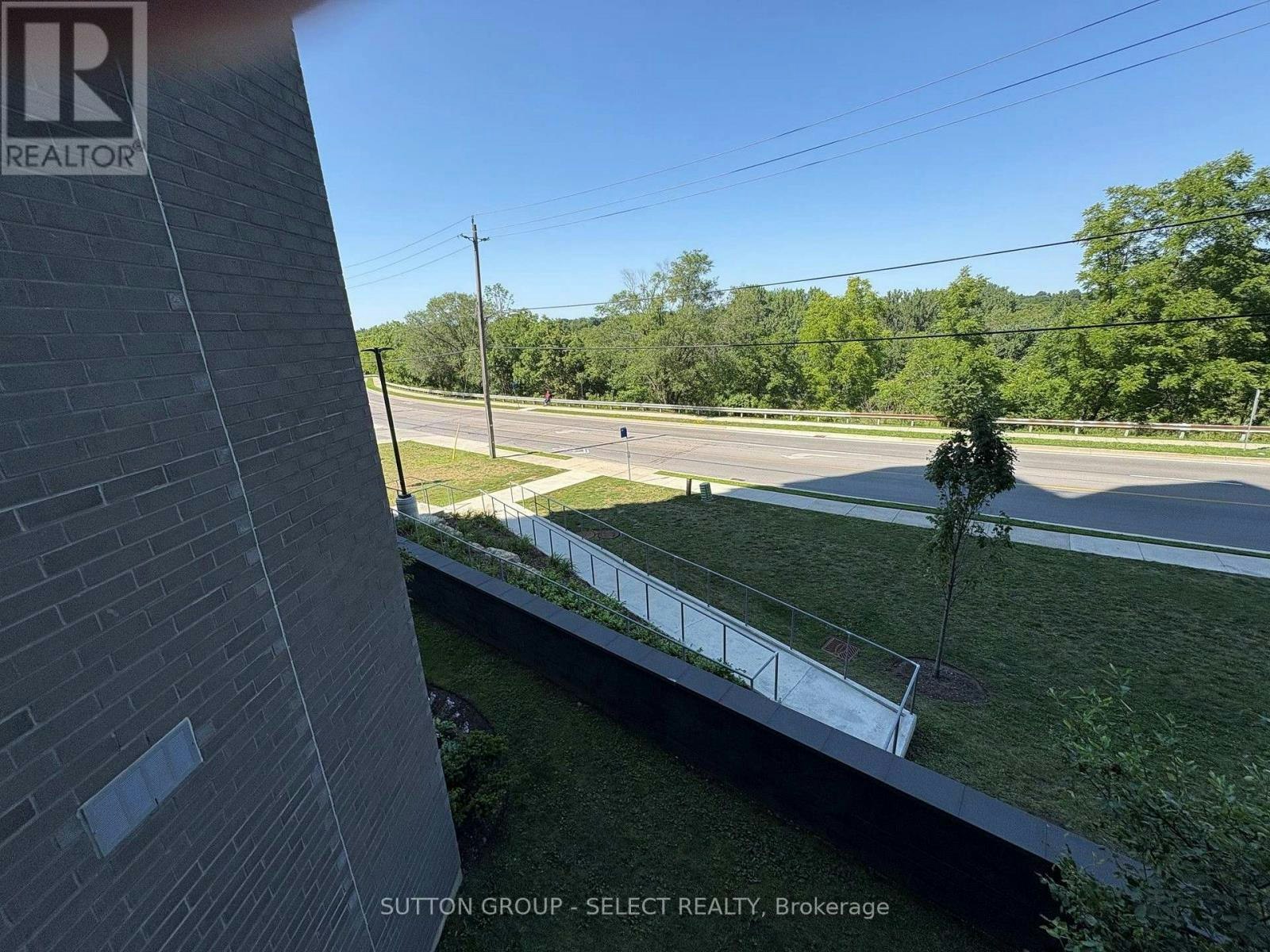 202-99 Pond Mills Road, London, ON, N5Z 3X3 - 10