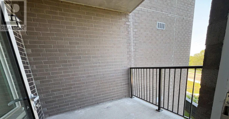202-99 Pond Mills Road, London, ON, N5Z 3X3 - 9