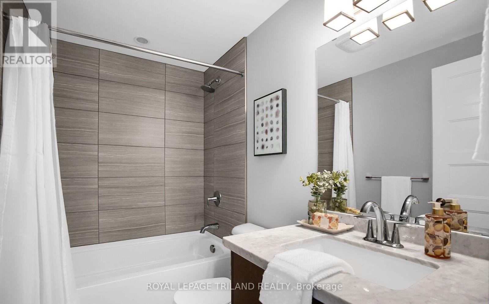 303 Callaway Road, London, ON, N6G 0N8 - 21