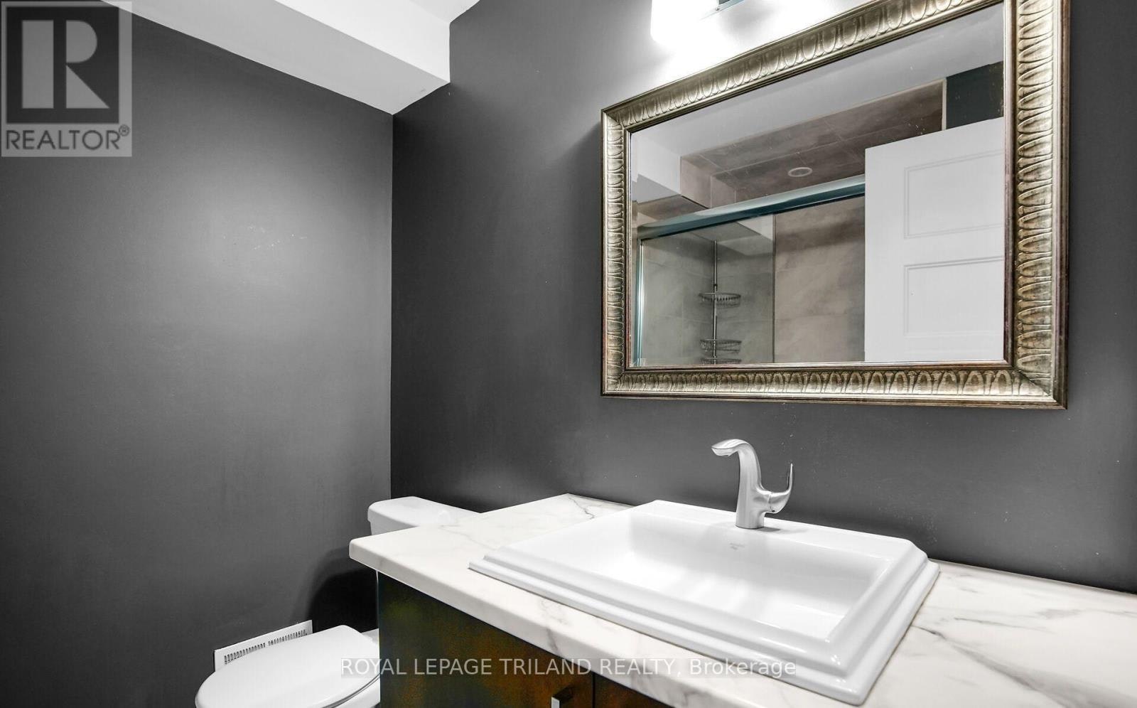 303 Callaway Road, London, ON, N6G 0N8 - 33