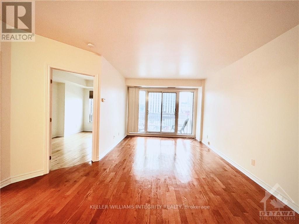 607-200 Rideau Street, Ottawa, ON, K1N 5Y1 - 9