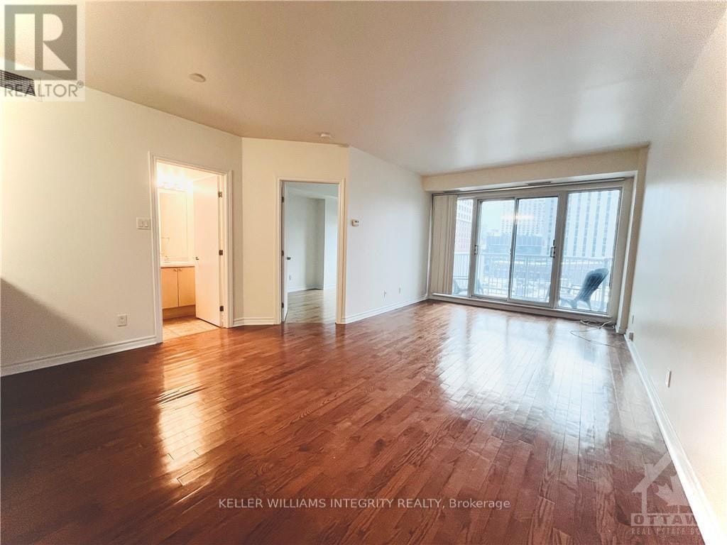 607-200 Rideau Street, Ottawa, ON, K1N 5Y1 - 8