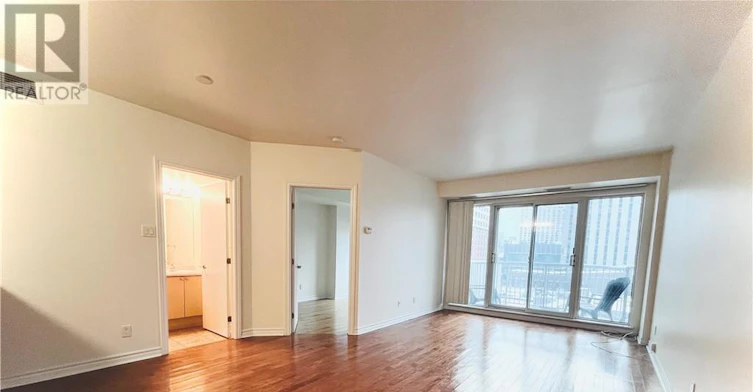 607-200 Rideau Street, Ottawa, ON, K1N 5Y1 - 8