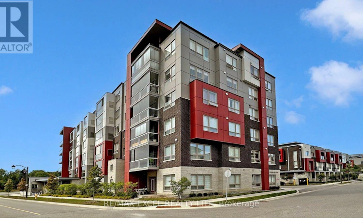 302-2 Adam Sellers Street