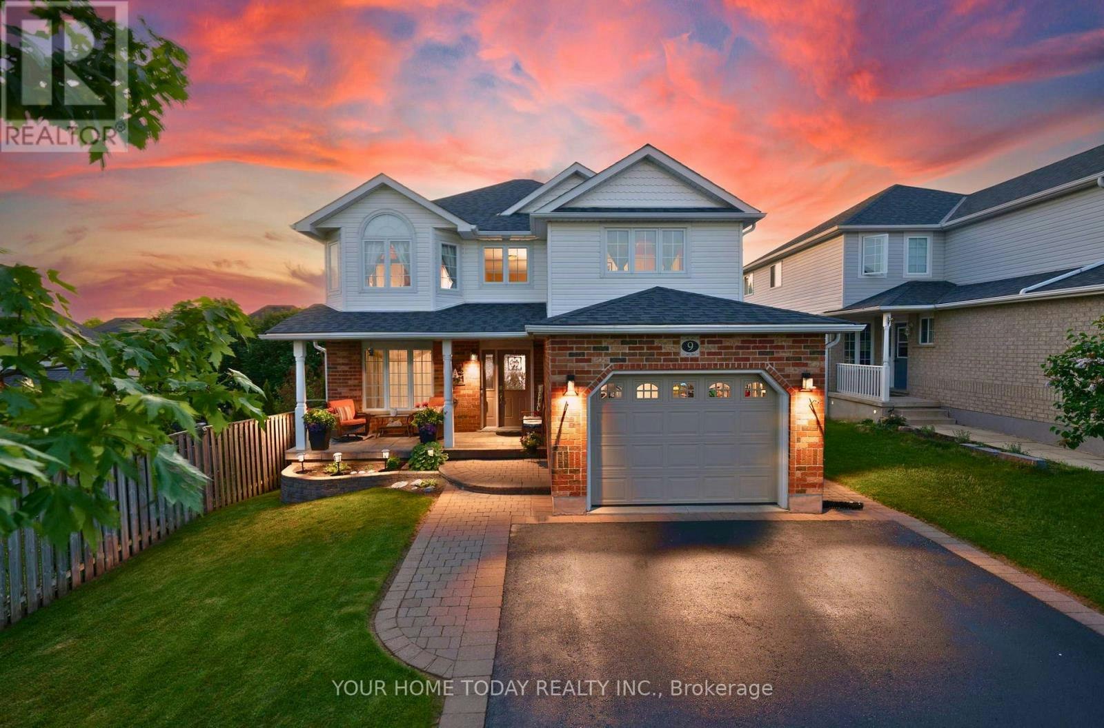 9 Kenney Street, Halton Hills, ON, L7J 3B2