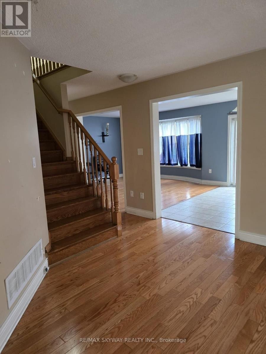 18 Long Meadow Road, Brampton, ON, L6P 2A2