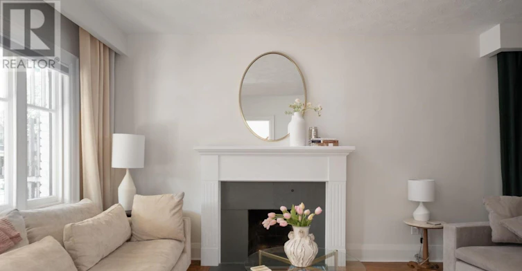162 John Street, Toronto, ON, M9N 1J8 - 7