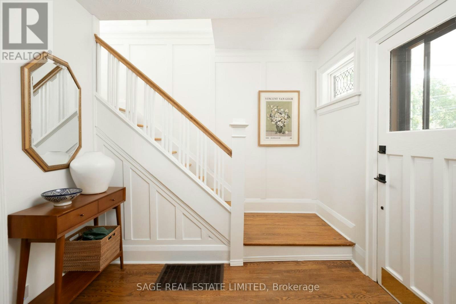 162 John Street, Toronto, ON, M9N 1J8 - 4