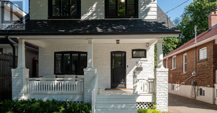 162 John Street, Toronto, ON, M9N 1J8 - 2