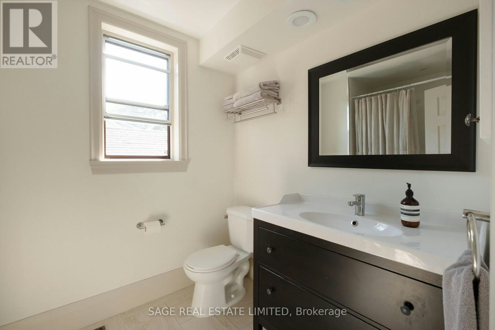 162 John Street, Toronto, ON, M9N 1J8 - 27