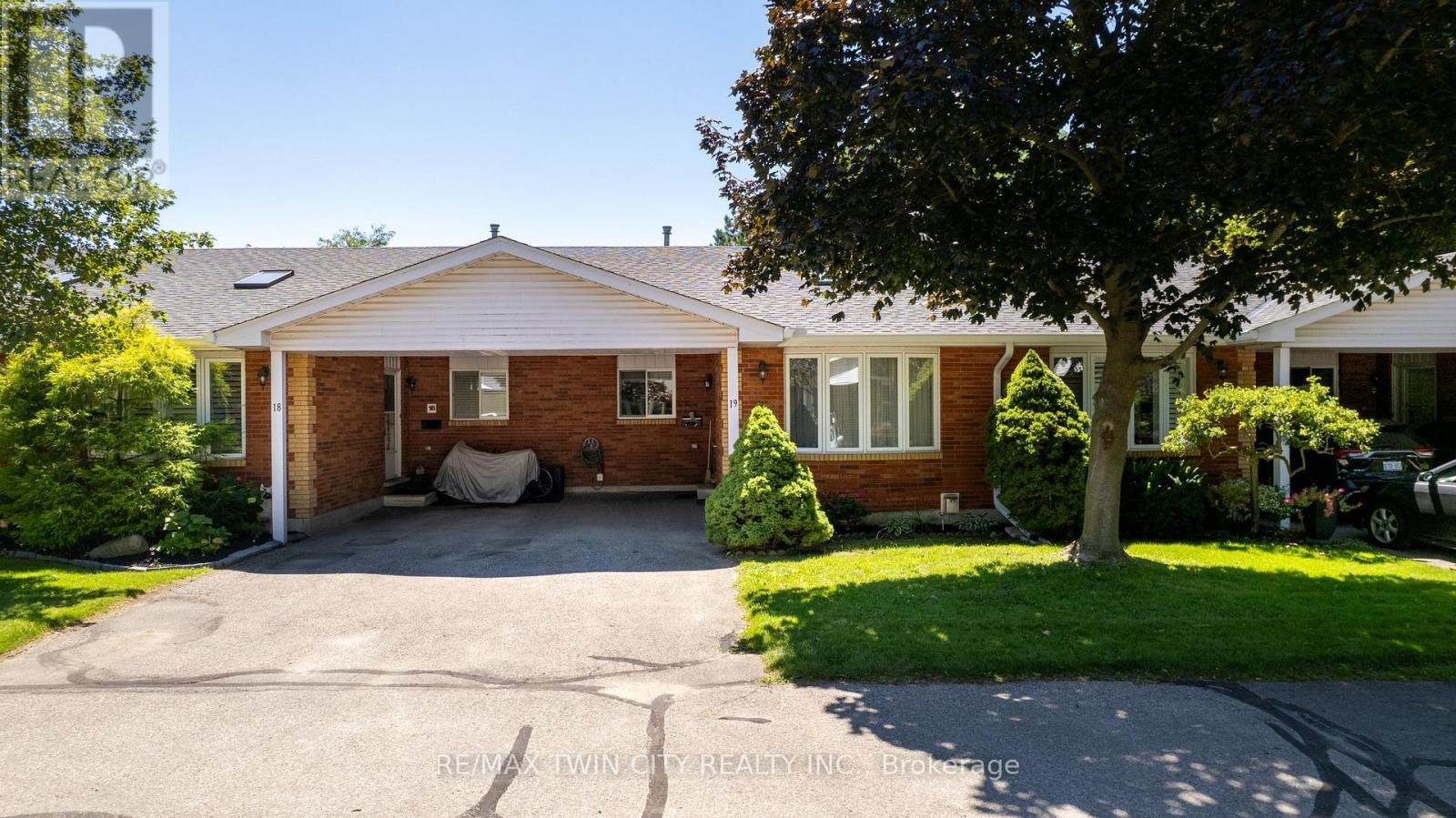 1030 Colborne Street E, Brantford, ON, N3S 3T6
