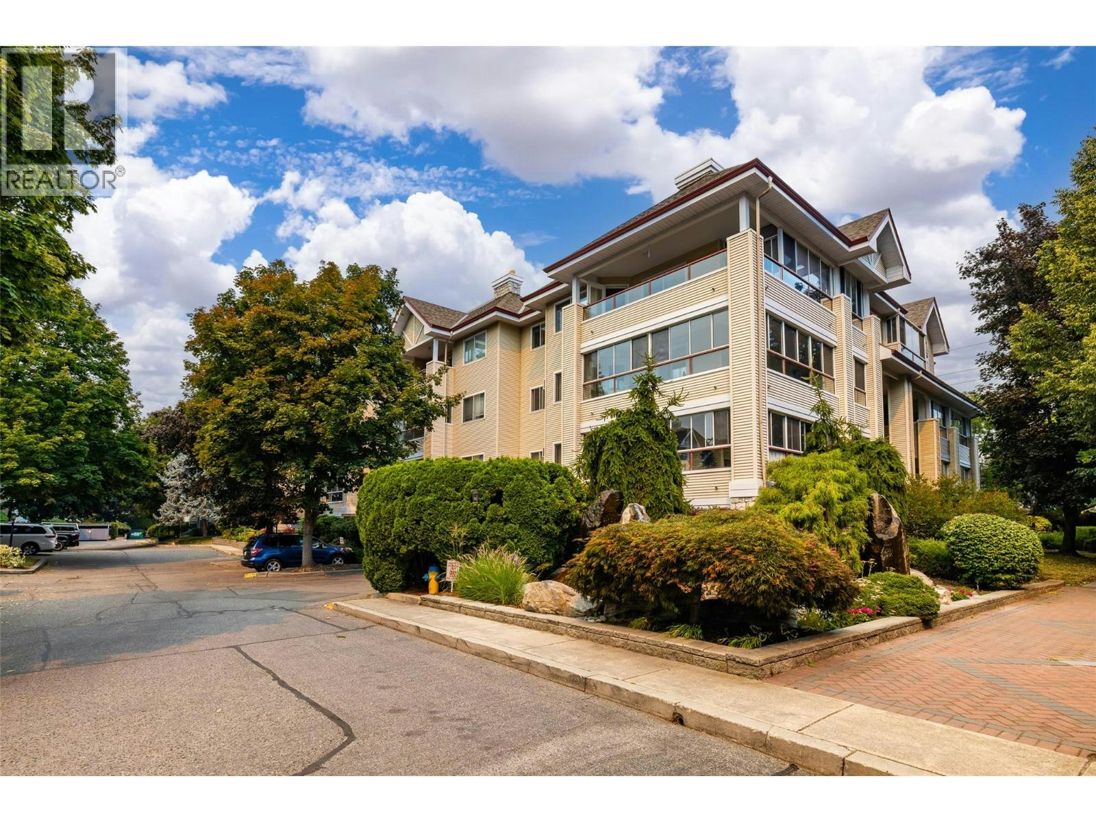111-940 Glenwood Avenue - 2