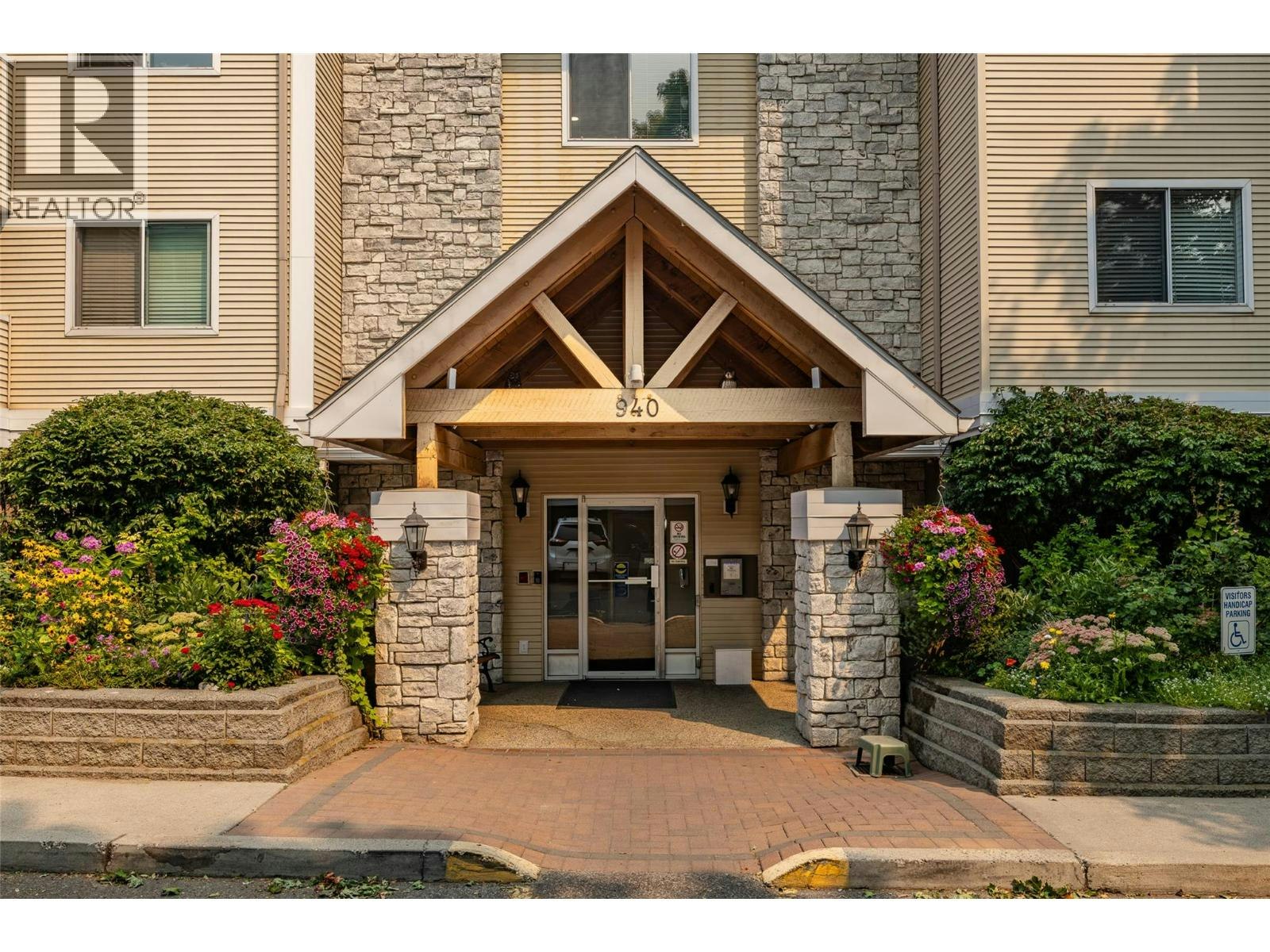 111-940 Glenwood Avenue - 3