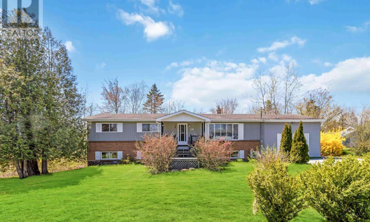 15 Ernest Avenue