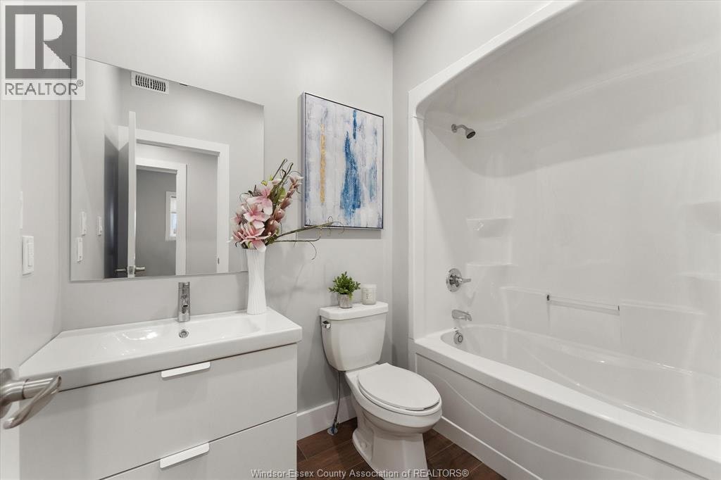 1B-120 Centre Street, Essex, ON, N8M 1P9 - 14