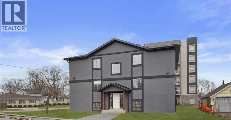 1B-120 Centre Street, Essex, ON, N8M 1P9