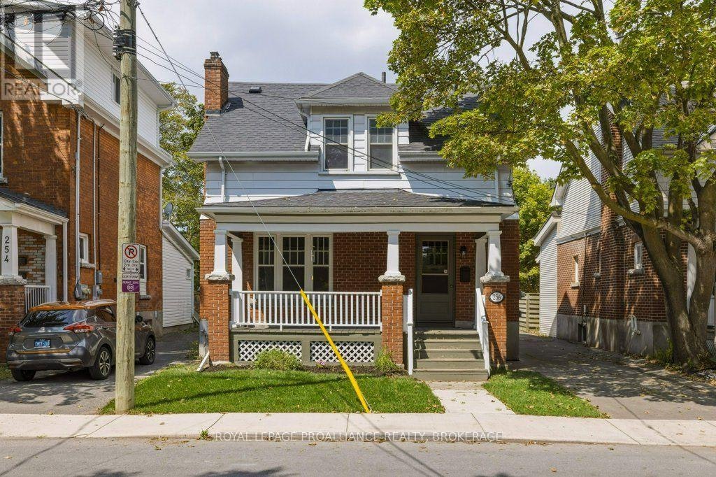 256 Collingwood Street, Kingston, ON, K7L 3X8
