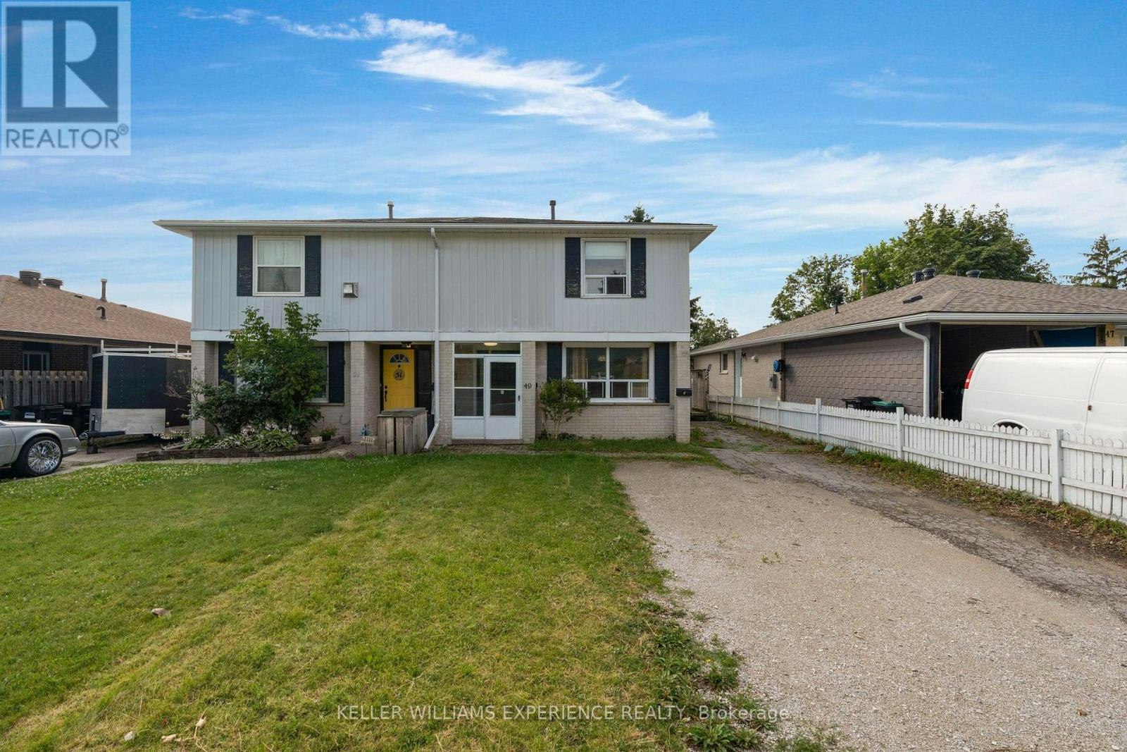 49 Daphne Crescent, Barrie, ON, L4M 2Y7