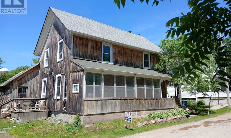 2 Miller Street