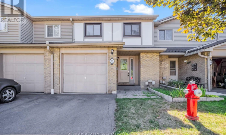 33 Greenwich Circle