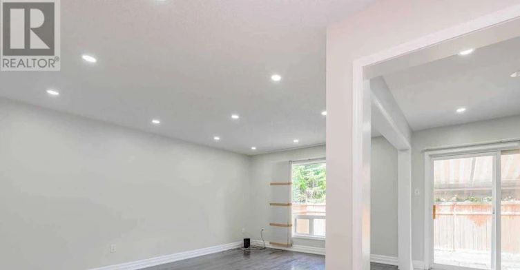 2905 Westoak Trails Boulevard, Oakville, ON, L6M 4V2 - 6