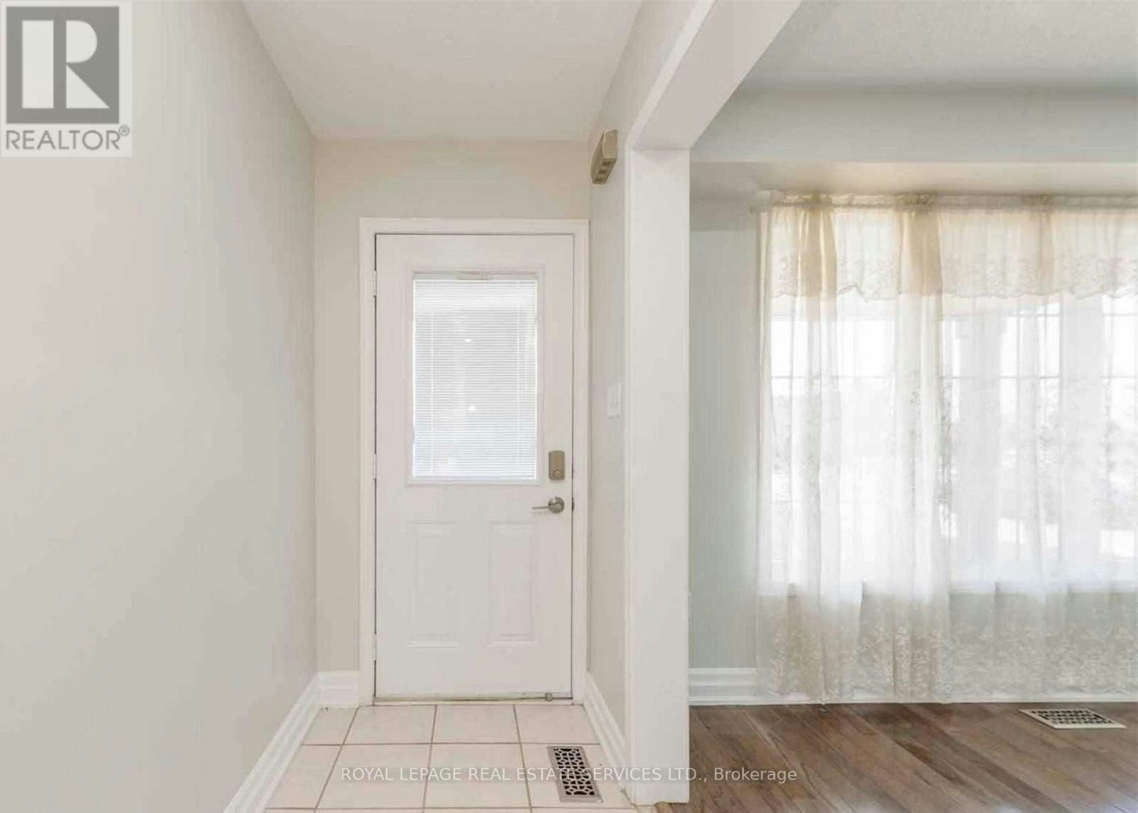 2905 Westoak Trails Boulevard, Oakville, ON, L6M 4V2 - 3